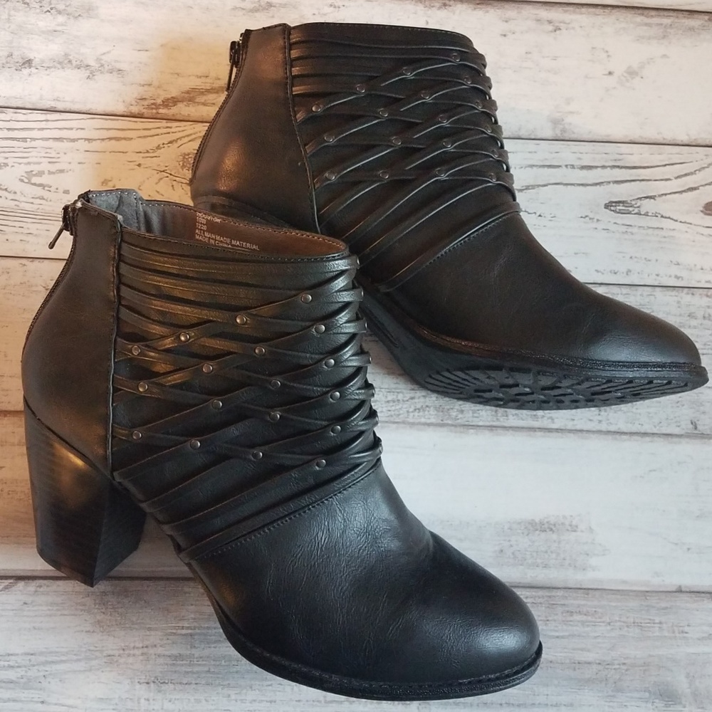 "Houston" Black Strappy Heeled Booties (10W), NWOT
